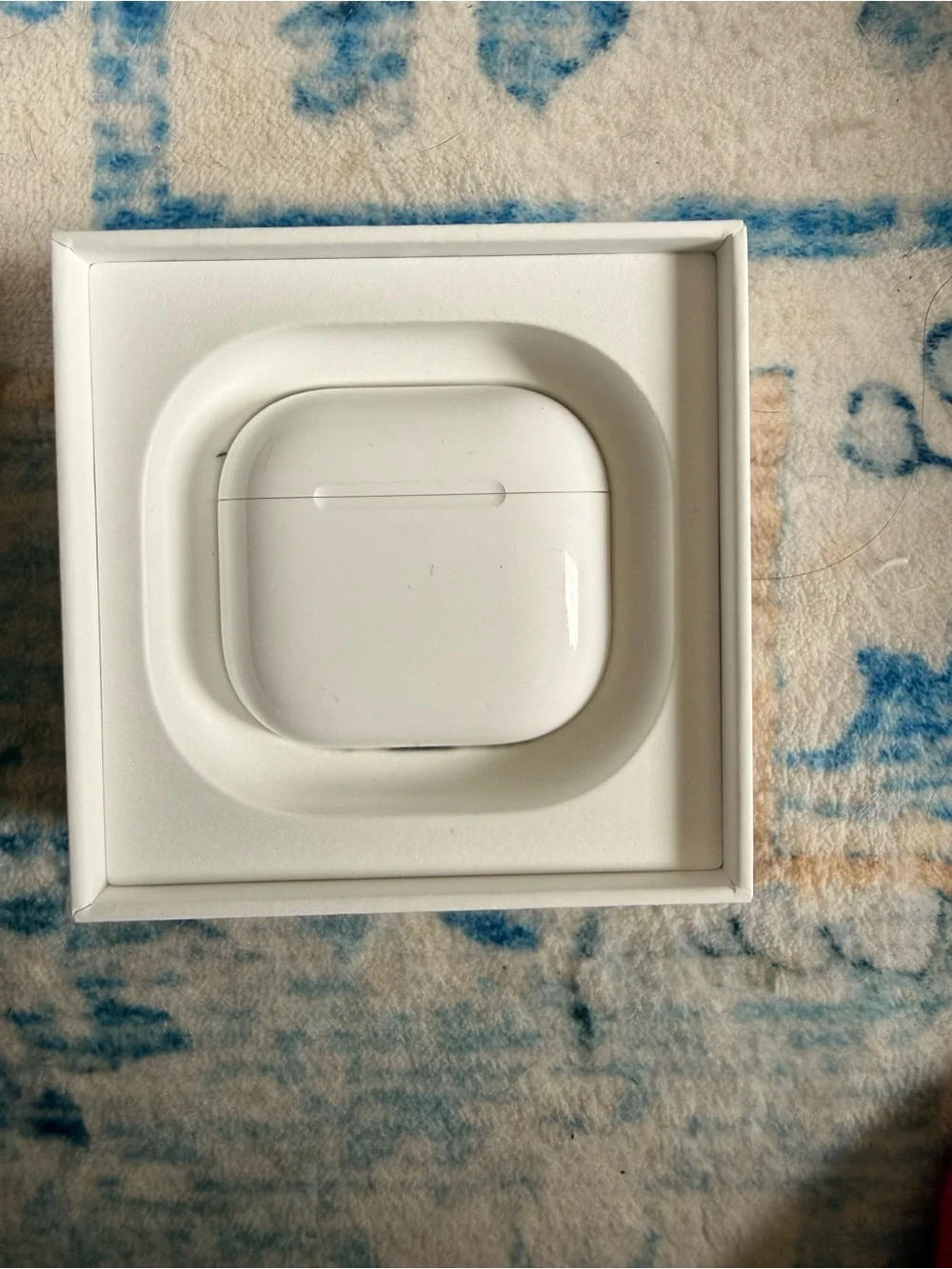 Apple White True Wireless Earbuds with Charging Case